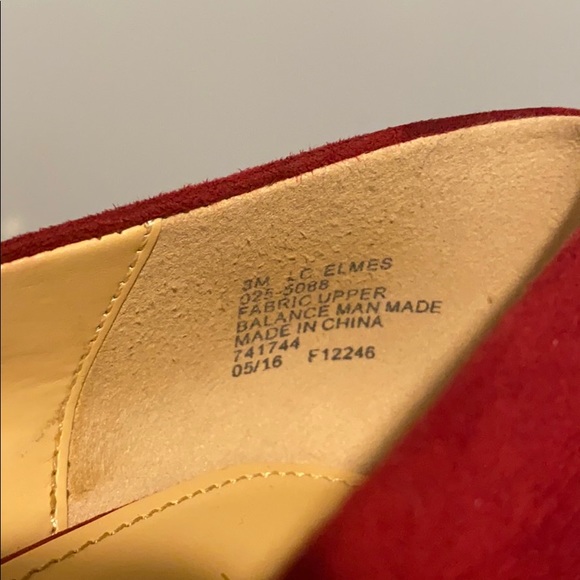 Liz Claiborne Red Suede Heels (8) - Picture 3 of 4